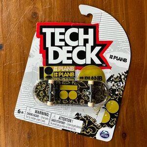 RARE PlanB x Tech Deck Mini Fingerboard